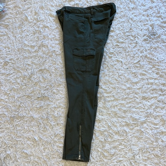 Level 99 Women's Skinny Cargo Jeans - Dark Green - Picture 6 of 6